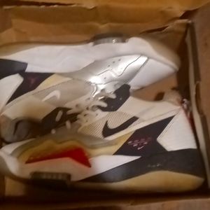 Nike Zoom Sz 5.5 Big Kids Boys